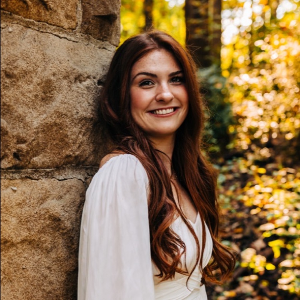 Meet your Posher, Abbey